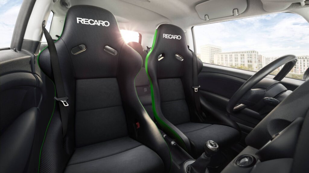 Race seat